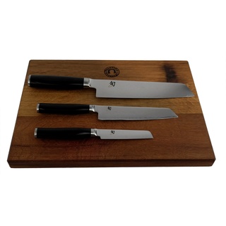 KAI Shun Premier Tim Mälzer | Messerset | Officemesser, Allzweckmesser und Santoku | ultrascharfe Japan Messer aus Damaststahl | + großes Schneidebrett aus Fassholz 40x30 cm | VK: 739,- €