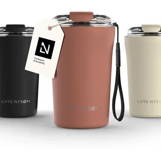 LARS NYSØM Thermo Kaffeebecher to go mit Trageschlaufe & Tritan Deckel | Travel Mug 0,38 Liter mit Isolierung | Auslaufsicherer Edelstahl Thermobecher für Café & Tee (Brick Red, 380ml)