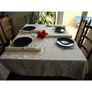 Jacquard Stoff Tischdecke 280 x 140 in Creme Champagner