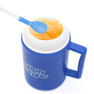 GOODS+GADGETS Original Slushy Mug - Slush-Becher mit Löffel und Trink-Strohhalm; Slushy-Eis-Maker Magic Slush Maker Freeze Becher für Wassereis in Sekunden