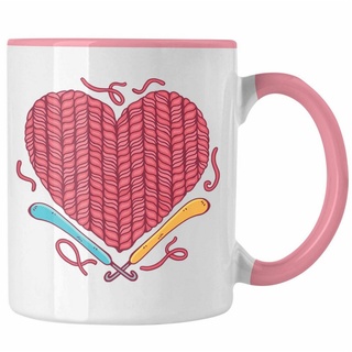 Trendation Tasse Trendation - Häkeln Tasse Geschenk Valentinstag Geschenkidee Mama Oma Herz Häckeln Stricken rosa