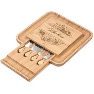 Maverton Käsebrett Servierplatte mit Gravur + 4er Käsemesser Set - aus Holz - 34x34cm - Geschenke für Frauen zum Geburtstag - Zeit für Genuss