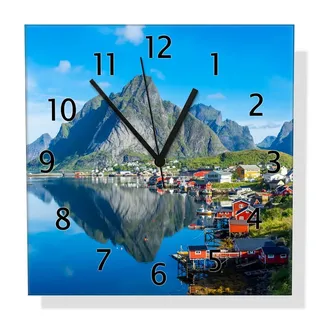 Wallario Wanduhr Skandinavisches Bergpanorama (Glasuhr) 30 cm x 30 cm
