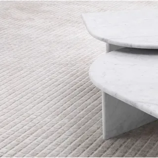 Casa Padrino Luxus Viskose Teppich Silber-Sandfarben 300 x 400 cm - Handgewebter Wohnzimmer & Hotel Teppich - Wohnzimmer Deko Accessoires - Luxus Qualität