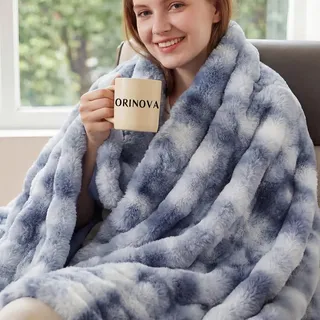 ORINOVA Kuscheldecke Flauschige Decke Plüschdecke 130x150 cm Blau Sofadecke Kuschelig Wohndecke Fleecedecke Kunstfell Felldecke Warme Decke Bett