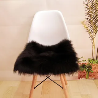 Kunstfell Sitzkissen, Kleiner Quadratisch Felle für Stühle, Plüsch Flauschiger Sitzauflage Stuhl, Flauschiger Teppich, Sitzfelle für Stühle Dekofell Schlafzimmer Asthetische (Schwarz, 40*40 CM)
