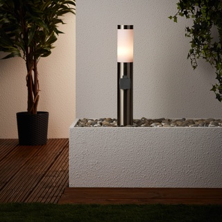 Lightbox Pollerleuchte für den Außenbereich - 50 cm Höhe - Sockelleuchte mit Steckdose & matt weißem Regenschlutz - als Wegebeleuchtung - E27 Fassung, max. 40 W - aus Edelstahl/Kunststoff in Edelstahl