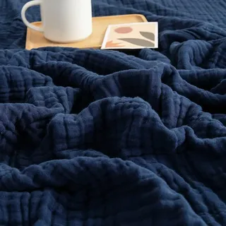 Qosigote Sanfte Musselindecke, Musselin Decke Mit 100% Baumwolle, Leicht & Atmungsaktiv, Kuscheldecke Für Erwachsene & Baby, Für Couch, Sofa & Bett – Ganzjährig Geeignet (blau,130 * 150CM)