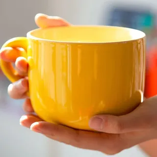 650ml Teetasse, Kaffeetasse XXL Tasse Keramik Suppentassen mit Henkel Jumbotassen Groß Kaffee Tee Tasse Müsli Suppen Kaffeebecher Schale Schüssel Porzellan Tasse Suppenschüssel mit Griff (Gelb)