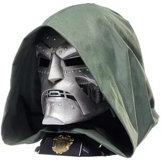 Hasbro Marvel Legends Series Doctor Doom Premium
