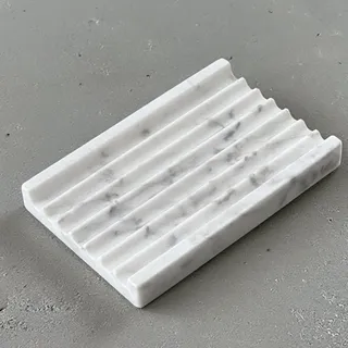 EXCHUES Marmor Seifenschale - Seifenschale für Dusche, Duschstange Seifenhalter, Echter Marmor Badezimmer Tablett, Dekorative Stein Seifenschale mit Drainage (Calacatta Weiß, Wellenschlitz)