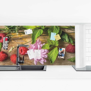 Küchenrückwand - Blumen Himbeeren Minze, Größe HxB:100cm x 350cm, Ausführung:Premium Glanz