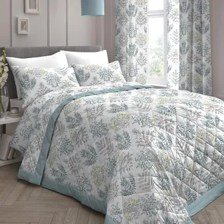 Dreams & Drapes - Emily – Gesteppte Tagesdecke, 230 x 195 cm, zartes Hellblau