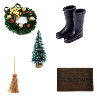 Clacce Wichteltür Weihnachten Set Dänische Wichtel Tür Laterne Weihnachtsbaum Kranz Holzleiter Wichtelbesen Gummistiefel Teppich Miniatur Gartenmöbel für 1:12 Puppenhaus Garten Dekoratio (G)