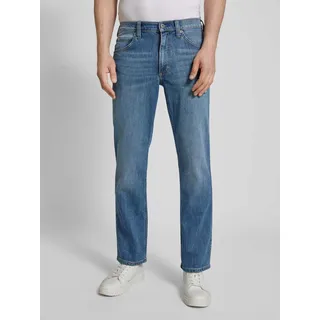 Straight Fit Jeans mit Label-Patch Modell 'TRAMPER', Jeansblau, 32/34