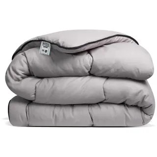 Avenue – Waschbare Bettdecke ohne Bezug – Einzelbettdecke 200 x 200 cm – Antiallergisch – Wolkenweich – Taupe/Grau – Ganzjahresdecke – Waschbar bei 60 °C