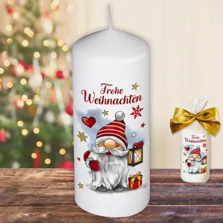 Weihnachtskerze Stumpenkerze – Frohe Weihnachten, Wichtel - Weihnachtswichtel Kerze in Geschenkverpackung mit Schleife zu Weihnachten | moderne Motive auf Tattoofolie Schiebefolie