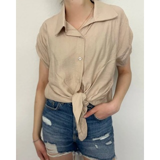 ITALY VIBES Kurzarmbluse - ZOE - Bluse - geknotet - cropped - ONE SIZE passt hier Gr. XS - L beige