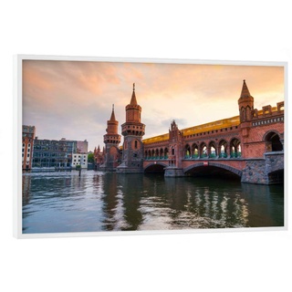 artboxONE Poster mit weißem Rahmen 45x30 cm Städte Berlin Oberbaumbrücke Abendromantik - Bild Berlin