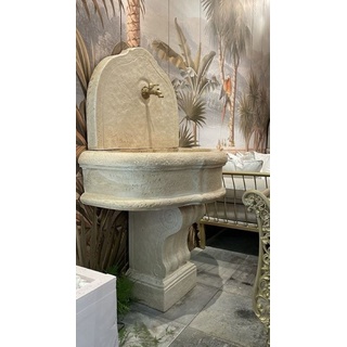 Casa Padrino Luxus Barock Wandbrunnen Grau 85 x 58,5 x H. 146 cm - Prunkvoller Barockstil Keramik Brunnen - Barock Garten Brunnen - Barock Deko Accessoires