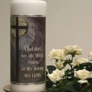 Trauer-Shop Trauerkerze Sterbekerze mit Trauerspruch. Und dort wo alle Wege enden, ist der Anfang des Lichts. Unparfümiert
