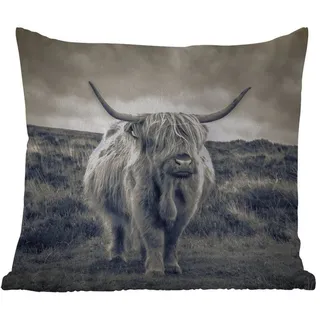 MuchoWow Dekokissen Schottischer Hochländer - Tiere - Wolken - Kuh - Natur, Kissenhülle für den Außenbereich, Outdoor, Kissen, 50x50 cm bunt Quadratisch | 50 cm x 15 cm x 50 cm