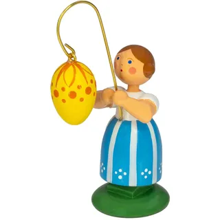 Seiffener Volkskunst Jan Legler | Handgeschnitzte Erzgebirge Frühlingsbote Ostermädchen Dekofigur | Traditionelle Dekoration für Ostern | Osterschmuck 8.5 cm | mit gelbem Ei