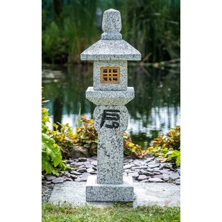 IDYL Gartenfigur Granit-Stein Laterne Oribe mit Holzfenster, Granit – ein Naturprodukt – sehr robust – witterungsbeständig. 70 cm