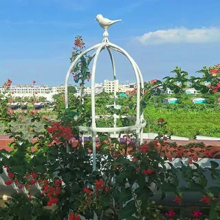 Rankhilfe Obelisk für Kletterpflanzen - Stabiler Metallstützturm für Rosen und Reben