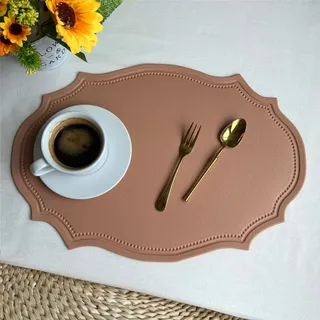 Ueiwffzo 4er Set Tischsets Abwaschbar, 43x30cm Oval Tischsets Abwaschbar, rutschfest Tischsets Abwaschbar, Wärmeisolierung Tischsets, Hochwertige Leder Tischsets (Rosa)