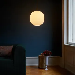 Louis Poulsen VL45 Radiohus 1-flg. Ø 37 cm Messing/opalglas