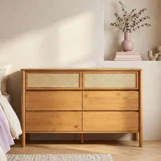 Kommode CEFIRA aus Massivholz, Eiche Finish - Anrichte mit 6 Schubladen, Sideboard im natürlichen Design, Aufbewahrungskommode mit dekorativen Rattangeflecht, Stauraumkommode für Wohnzimmer und Flur