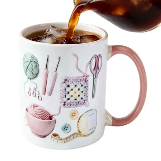 Personalisierte Tasse mit Häkelmotiv, 330 ml Keramik Trinkgefäß im Häkelmuster, Keramik Häkel Schreibtischdekoration, perfekt für Mama, Oma oder Ehefrau