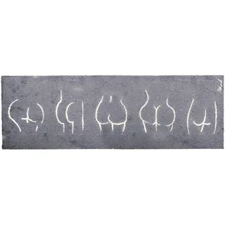 Mad About Mats Badematte Aude, Badvorleger, Duschvorleger, Badezimmerteppich, Läufer, Mit Motiv "Hintern", grau, lustig, waschbar, rutschfest, 100 % Polyamid, weich, rutschfest, maschinenwaschbar, 50 x 150 cm