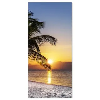 Wallario Türtapete Palme am Strand - Sonnenuntergang über dem Meer, glatt, ohne Struktur blau 1 m x 2.2 m