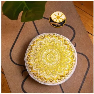 Karmandala Yogakissen Sitzkissen rund Meditationskissen mit Mandala Stickerei Gold, natürliche Buchweizenfüllung, angenehmer Geruch goldfarben