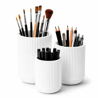 CABU Stiftehalter Weiß 3er Set – Minimalistischer Schreibtisch Organizer – Multifunktionaler Stiftebecher & Pinselhalter aus robustem Kunststoff – Modern Matt für Büro, Homeoffice & Kosmetik