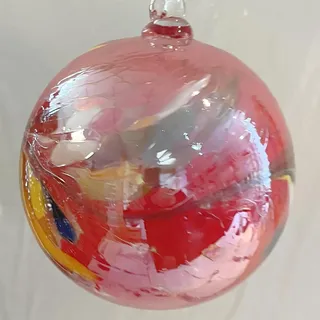 Oberstdorfer Glashütte Kugel zum hängen Glaskugel Ornament rot bunt Fensterdekoration mundgeblasenes Kristallglas Durchmesser ca. 10 cm