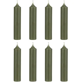 8er Pack tolle im Vintage-Stil rustikale Stabkerzen im Landhauslook. Farbe ' WALDGRÜN RUSTIC '. Rustikales Design, 2,2 cm Durchmesser, Höhe 11 cm, 4 Stunden Brennzeit, Hoher Neidfaktor.