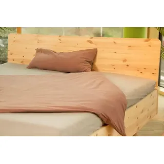 Geborgenschlafen BIOBETT Zirbenbett Freya mit Rollrost | Massivholzbett aus Zirbenholz aus den Alpen |Schwebebett Design mit Kopfteil 96 cm | metallarmer Rahmen & metallfreier Rollrost (180x200 cm)