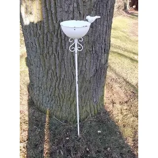 Deko-Impression Vogeltränke auf Stab Futterstelle Gartenstab Gartenstecker Eisen weiß Shabby 110