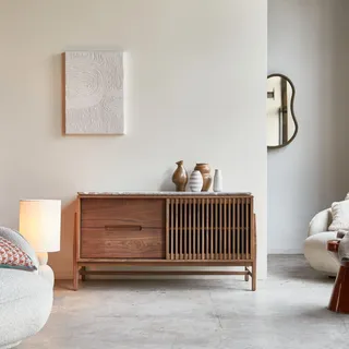 Anrichte Isaure aus massivem Nussbaumholz und Premium-Terrazzo 140 cm