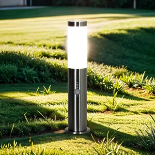 Licht-Erlebnisse Wegeleuchte mit Bewegungsmelder Edelstahl in Silber IP44 Eingang Garten 56 cm hoch GU10 Modern blendarm Sensor Außenlampe BRIGHTON