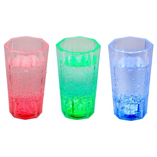 LED-Highlights Glas Becher Schnapsglas 60 ml 3er Set Schnapsgläser beleuchtet bunt gemischt LED rot blau grün Bar Partyglas Kunststoff Trinkglas mit Batterie