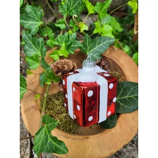 Christbaumkugel Geschenk rot weiße Punkte weiße Schleife Weihnachtskugeln Glas