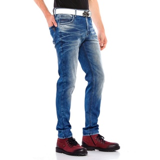 Cipo & Baxx Bequeme Jeans mit auffälliger Waschung in Straight Fit blau