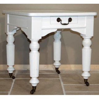 Casa Padrino Shabby Chic Beistelltisch Weiß 60 x 60 cm - Landhaus Stil Tisch