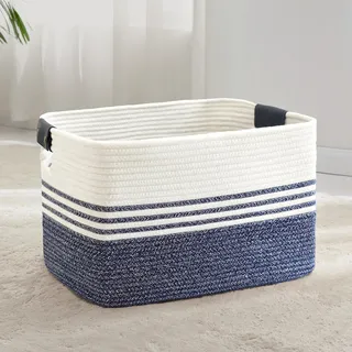 Wäschekorb Geflochten Groß aus Baumwollseil, 72L Aufbewahrungskorb mit Lederhenkeln, Korb für Decken, Kleidung, Spielzeug, Laundry Basket für Kinderzimmer Wohnzimmer, 55 x 43 x 30 cm, Weiß und Blau
