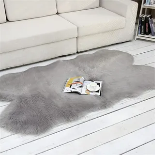 Tomifine Lammfell Schaffell Teppich Faux Fell Teppich Flauschig Kunstfell Teppiche Dekofell Unregelmäßig Bettvorleger Weiche Bodenmatte Sofa Matte (40 x 60 cm,Grau)