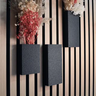 Wandvase für Akustikpaneele ohne Bohren Schwarz [Bloom] Wohnstahl | 3D-gedruckte Vase für Trockenblumen mit Click-System passend für Akustikpaneele aus nachhaltigem Material Made in Germany